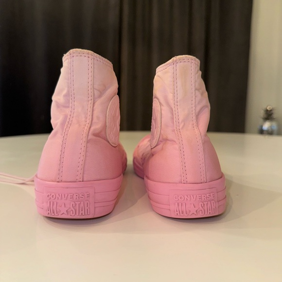 Pink ombre converse - Picture 4 of 7